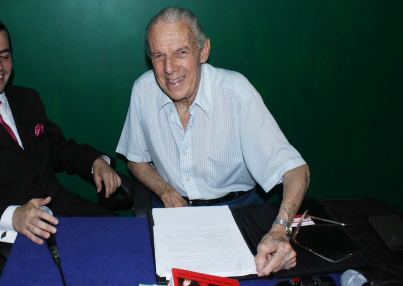 Antonio Espinoza Laña, fundador del PPC, concediendo una entrevista a Generaccion.com.