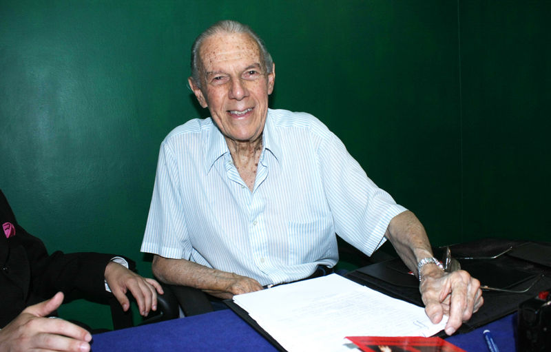 Antonio Espinoza Laña, fundador del PPC, concediendo una entrevista a Generaccion.com.
