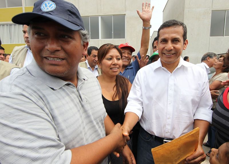 Ollanta Humala, asiste a entrega de viviendas adquiridas con nuevo crédito Mivivienda en el distrito de Carabayllo