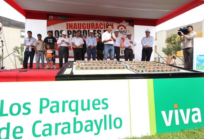 Ollanta Humala, asiste a entrega de viviendas adquiridas con nuevo crédito Mivivienda en el distrito de Carabayllo