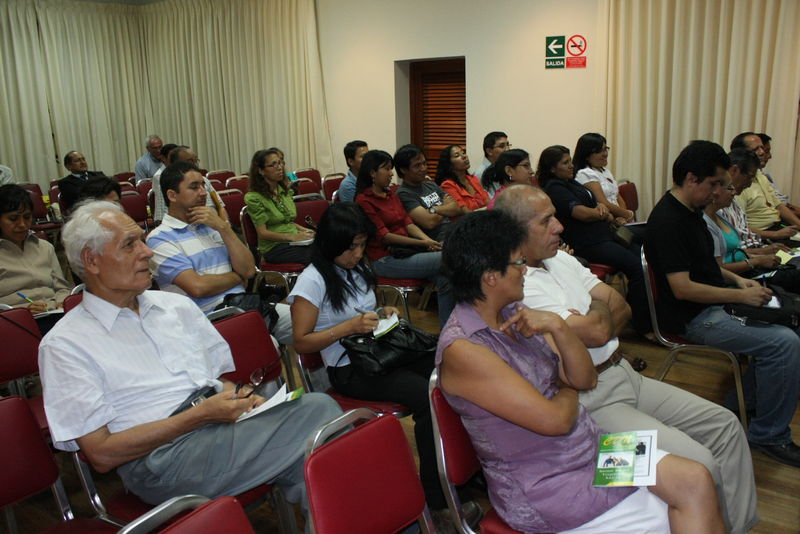 El Colegio de Ingenieros organiza seminaro COMO CREAR Y ORGANIZAR UN NEGOCIO EXITOSO a cargo del reconocido ingeniero Luis G. Lazo Bedoya