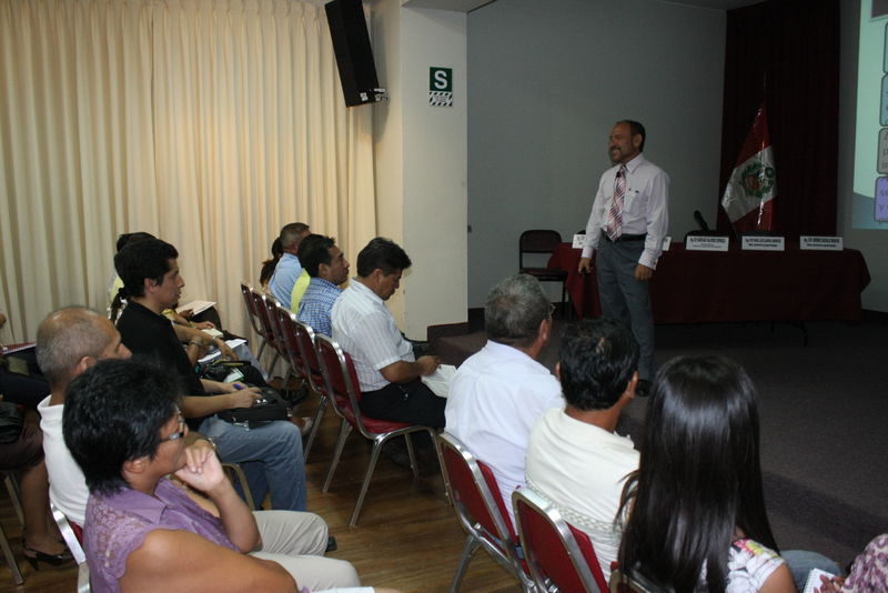 El Colegio de Ingenieros organiza seminaro COMO CREAR Y ORGANIZAR UN NEGOCIO EXITOSO a cargo del reconocido ingeniero Luis G. Lazo Bedoya