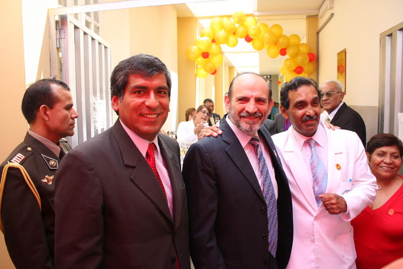 Hoy se celebró el 43 Aniversario del Servicio de Cirugía Plástica y Quemados del Hospital Nacional Arzobispo Loayza