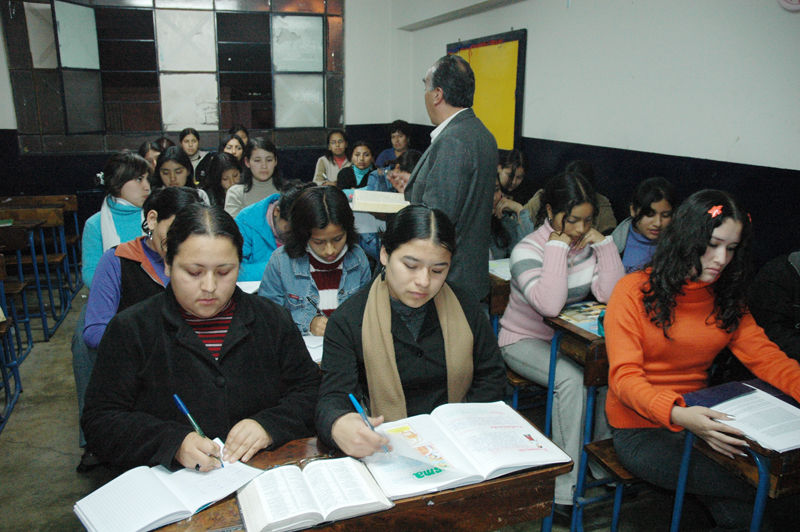 Estudiantes de Institutos Pedagógicos ayudarán a mejorar la educación de los niños y niñas de zonas urbano marginales