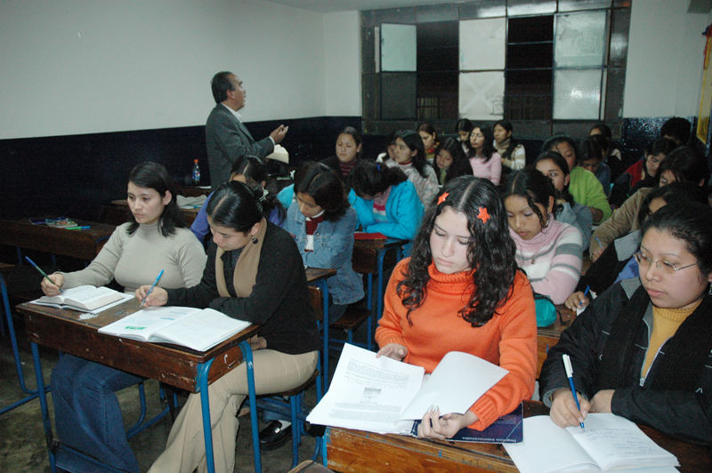 Estudiantes de Institutos Pedagógicos ayudarán a mejorar la educación de los niños y niñas de zonas urbano marginales