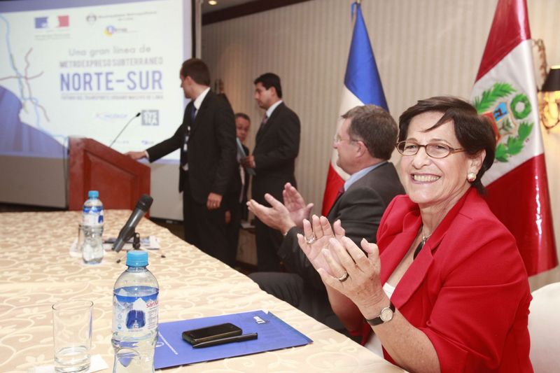 Susana Villarán y el Embajador de Francia Jean Jacques Beaussou, presentaron un proyecto para construcción de un metro expreso