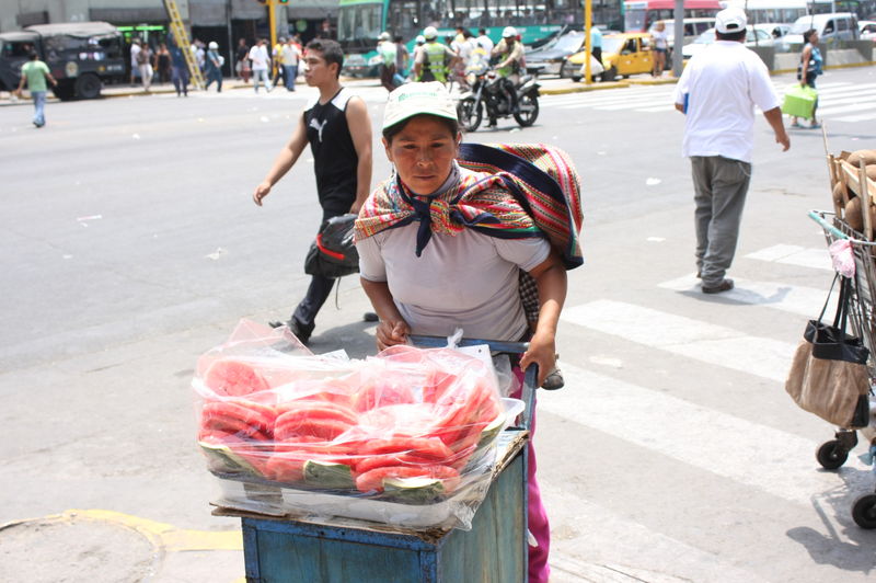 Erradicarán ambulantes del Centro de Lima Con el apoyo de los vecinos y serenos