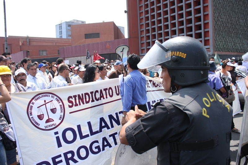 Trabajadores del Poder Judicial iniciaron una huelga de 24 horas a nivel nacional