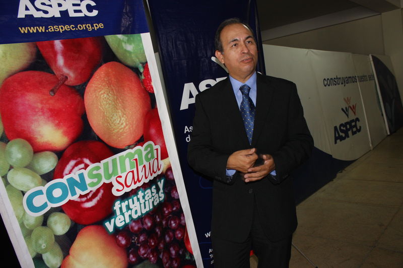 Crisólogo Cáceres, presidente de la Asociación Peruana de Consumidores y Usuarios (ASPEC)