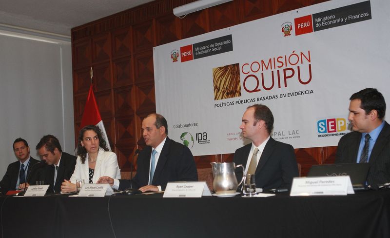 Ministra de Desarrollo e Inclusión Social Carolina Trivelli toma la palabra durante la instalación de la
