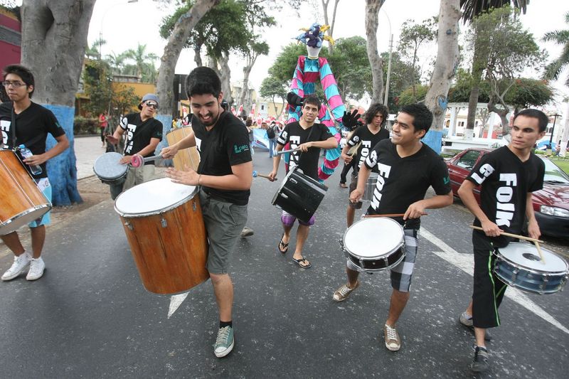 Caminata por el Día Mundial del Agua: desde el distrito de Barranco hasta la playa de Agua Dulce en el distrito de Chorrillos
