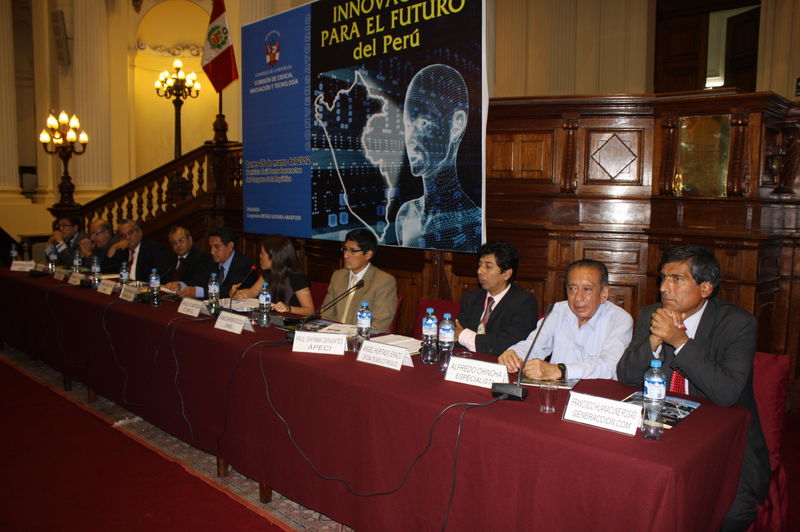 Conversatorio sobre Innovación para el futuro se efectuó en la sala Raúl Porras Barrenechea  organizada por el congresista Mesías Guevara Amasifuén