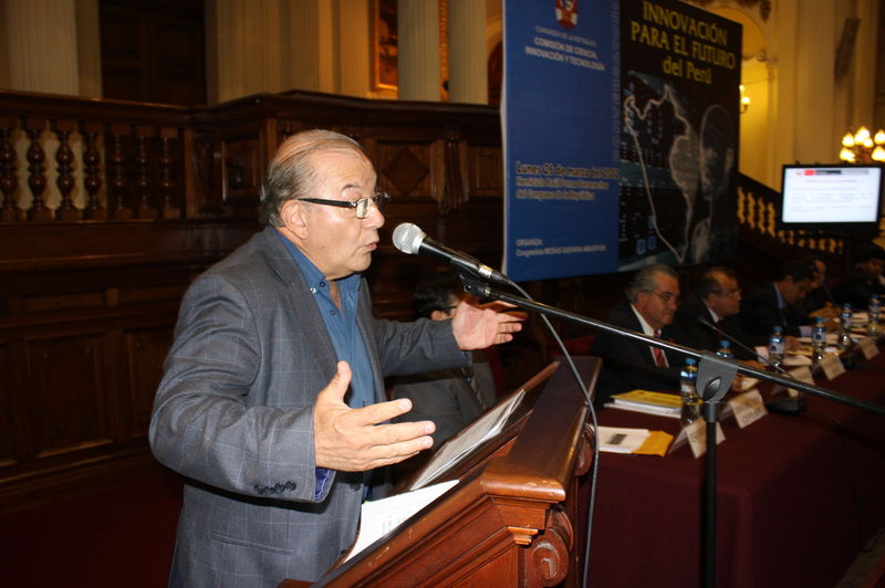 Conversatorio sobre Innovación para el futuro se efectuó en la sala Raúl Porras Barrenechea  organizada por el congresista Mesías Guevara Amasifuén