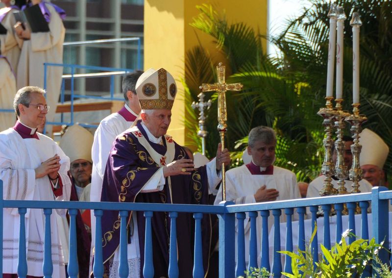 Papa Benedicto XVI se reunió con Fidel Castro en el último día de su visita a Cuba