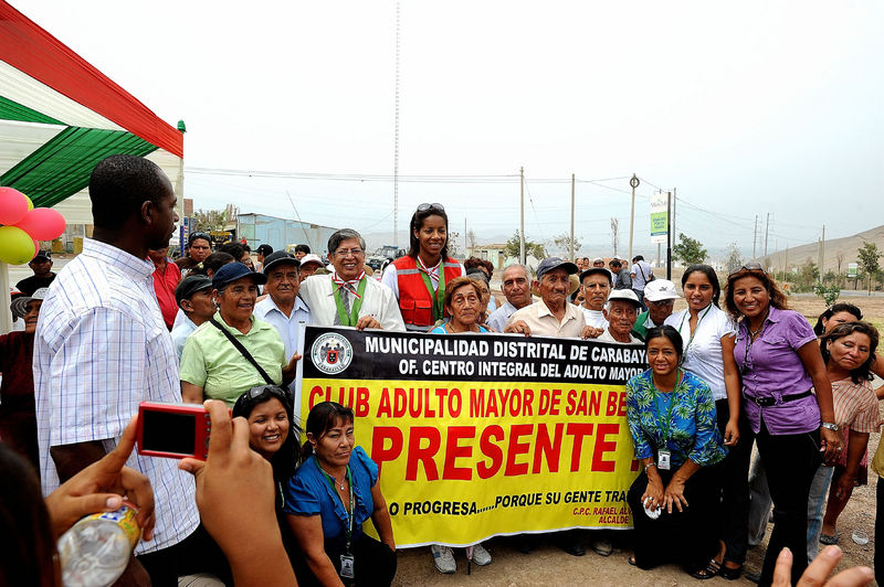 Congresista Leyla Chihuán fue distinguida por el alcalde Rafael Alvarez Espinoza de la municipalidad de Carabayllo