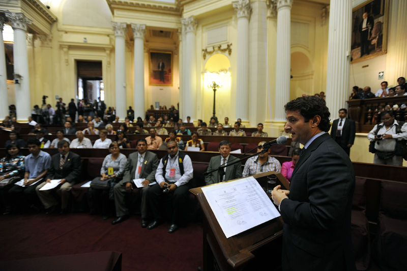 Fórum de seguridad ciudadana en Lima Norte inaugurado por el congresista Renzo Reggiardo en el Congreso de la república