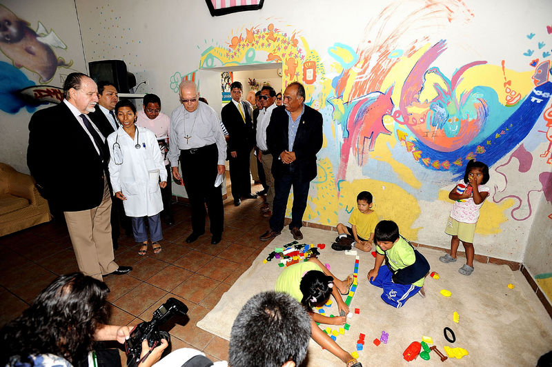 Congresista Martín Belaunde Moreira realizó visita de inspección al Puericultorio Pérez Araníbar
