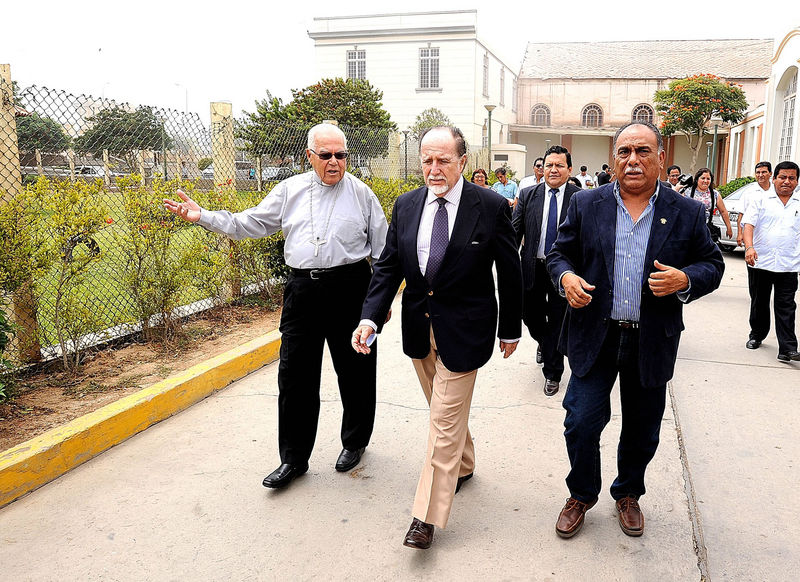 Congresista Martín Belaunde Moreira realizó visita de inspección al Puericultorio Pérez Araníbar