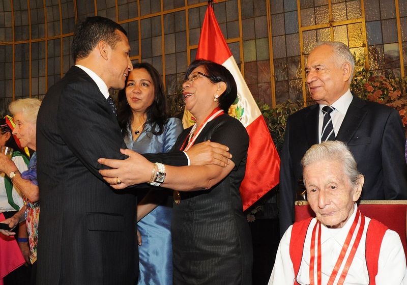 Ollanta Humala participó en condecoración Orden al Mérito de la Mujer 2012 en Palacio de Gobierno