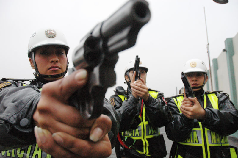 El Escuadrón Fénix de la Policia Nacional del Perú, cuerpo altamente especializado, encargado de hacer cumplir las leyes en las calles del Perú