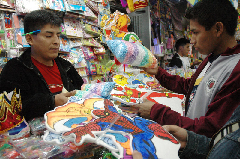 Aprenda como hacer Piñatas desde la comodidad de su hogar o, por qué no, desde su centro de trabajo
