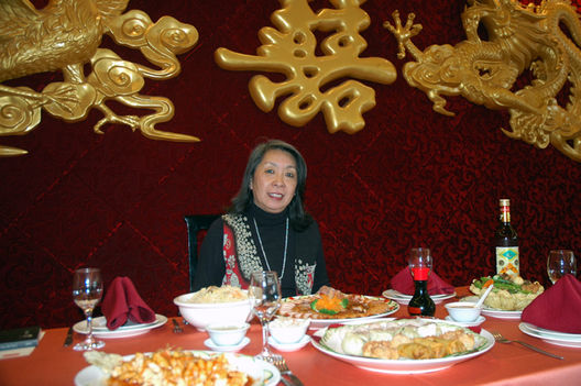 Presentación de platos orientales en el Barrio Chino