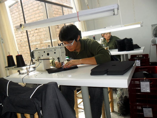 Emprendedores trabajando por el Perú