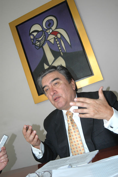 Rolando de Sousa - Congresista peruano