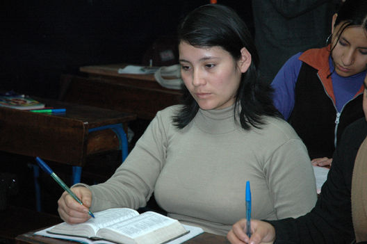 Jóvenes universitarios
