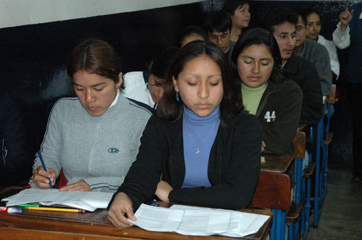 Jóvenes universitarios