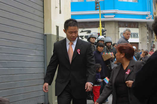 Congresista Kenyi Fujimori en la avenida abancay