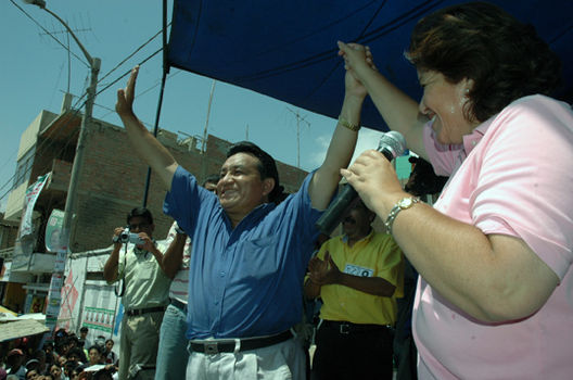 Jose Luna Galvez Congresista