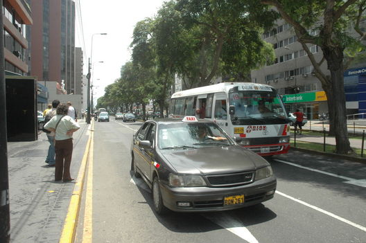 Avenida Pardo, Miraflores