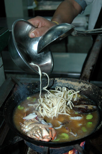 El Sopón Nikkei del Restaurante Punto Marino de Lince