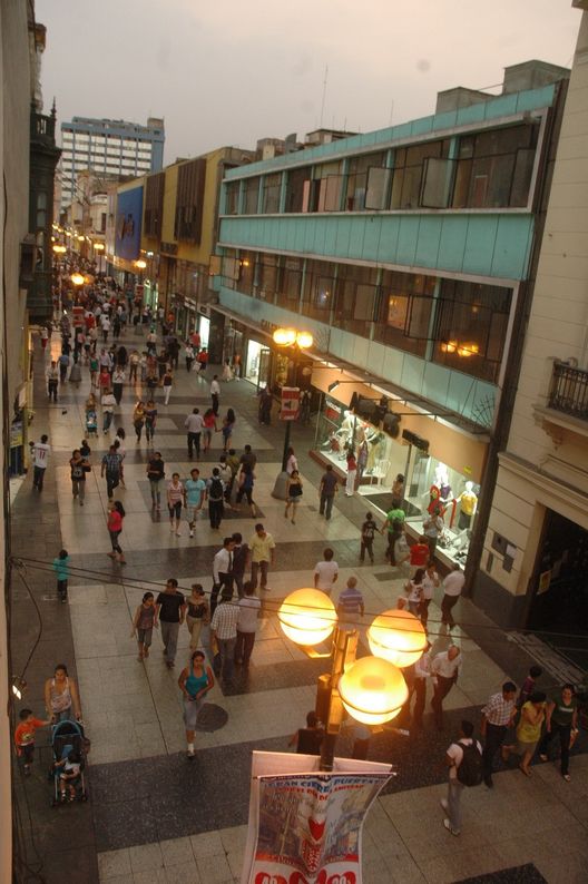 Jirón de la Unión, Lima