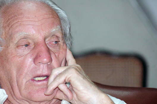 El Presidente del IPD  Arturo Woodman, dando entrevista a Generaccion.com