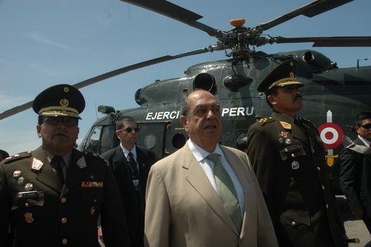 Ministro de Defensa  Jaime Thorne León