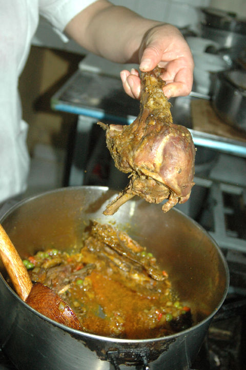 Preparación de Arroz con Pato a la Trujillana