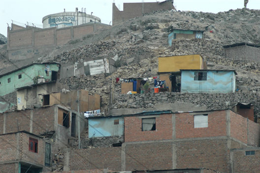 Viviendas en el Cerro de San Juan de Lurigancho