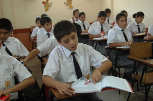 Un dia de Clases, en los Colegios de Lima