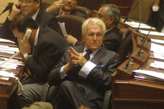 Javier Valle Riestra