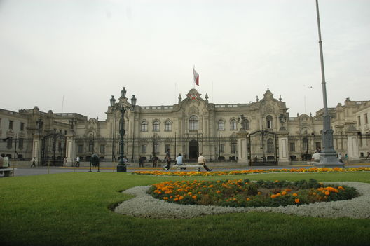Fachada del frontis de Palacio de Gobierno