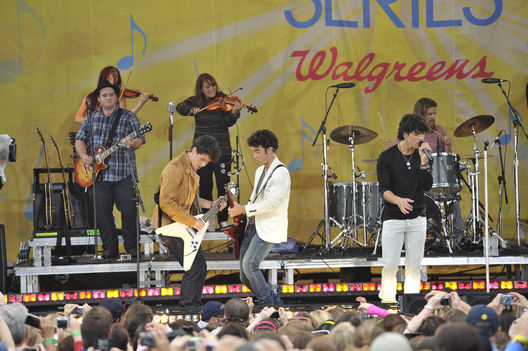 Los Jonas Brothers ofrecerán conciento en Lima