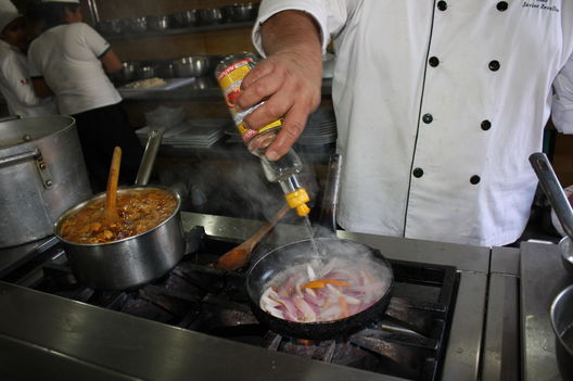Sepa como preparar la Sopa Teologa