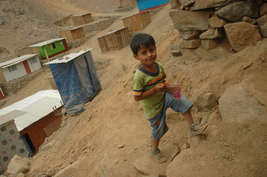 Niños Pobres Asentamiento Humano 10 de octubre S,j,l