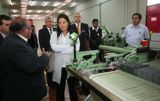 Keiko Fujimori Visita  Senati