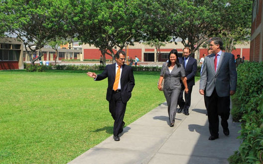 Keiko Fujimori Visita Tecsup