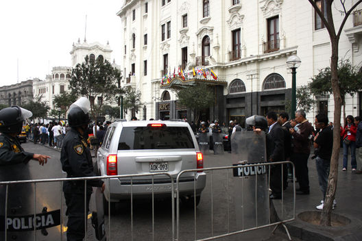 Congresista, Luisa María Cuculiza  en el  Hotel Bolivar