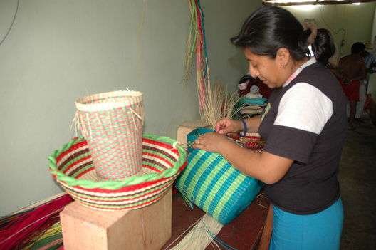 Artesanas de Piura