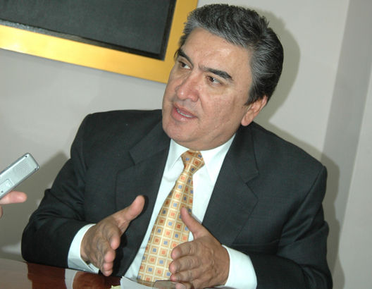 Congresista, Rolando de Souza